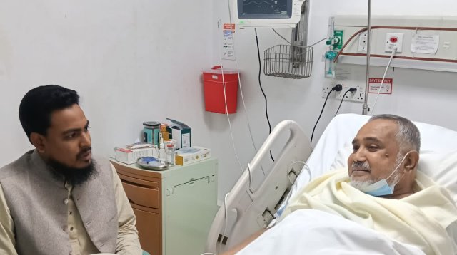 হাসপাতালে চিকিৎসাধীন জামায়াত নেতা তাহেরকে দেখতে গেলেন এনসিপির আখতার