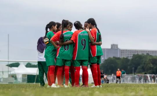 নারীদের বিনোদনমূলক কাজে বাধার ঘটনায় সরকারের উদ্বেগ