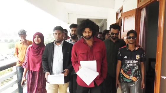 নিরাপত্তা ও ক্ষতিপূরণ না পেলে বিপ্লবী সরকারের ডাক দেবেন কনটেন্ট ক্রিয়েটর কাফি