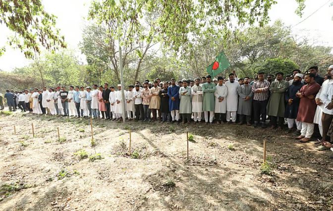 রায়েরবাজারে জুলাই শহীদদের উদ্দেশে শ্রদ্ধা জানাল এনসিপি, দ্রুত বিচারের দাবি