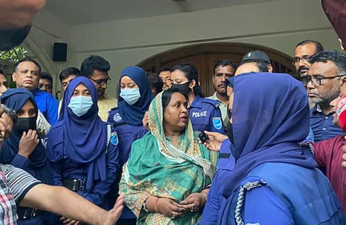 হত্যা মামলায় কারাগারে নারায়নগঞ্জের সাবেক মেয়র আইভী