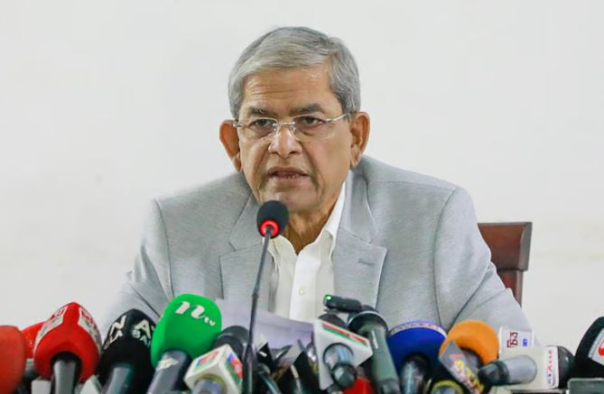 বিলম্বে হলেও সরকার আ. লীগের কার্যক্রম ‘বন্ধ রাখার’ সিদ্ধান্ত নেওয়ায় আমরা আনন্দিত: মির্জা ফখরুল