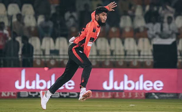 মিচেল ও কারেনকে নিয়ে বেফাঁস মন্তব্য করায় ক্ষমা চাইলেন রিশাদ