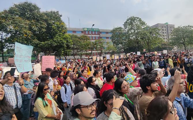 জাতীয় সংগীত দিয়ে ‘নারীর ডাকে মৈত্রী যাত্রা’ কর্মসূচি পালিত