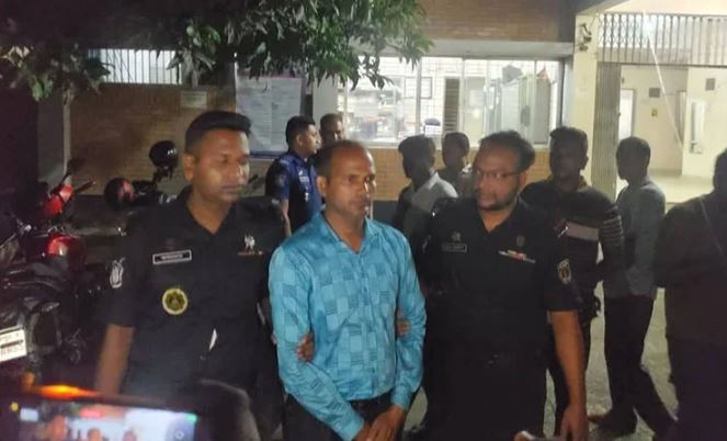 পণ্যবাহী ট্রাকে ‘চাঁদাবাজির’ অভিযোগে দিনাজপুরে এনসিপি নেতা গ্রেপ্তার