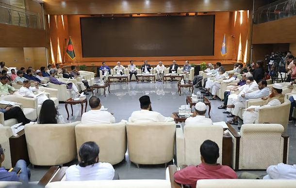 রাজনৈতিক দলগুলোর মতামতের আলোকেই জুলাই সনদ করা হবে: আলী রীয়াজ