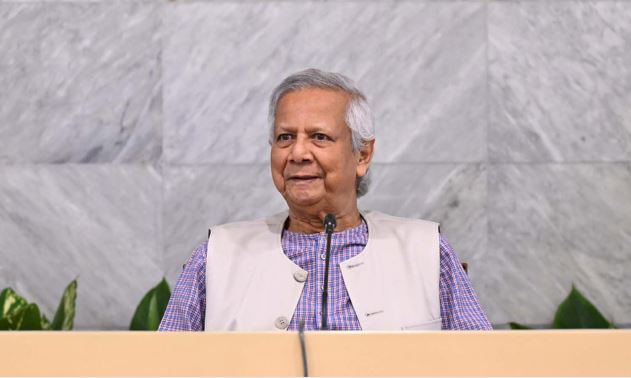 সরকারকে মানুষ এখনো শত্রু মনে করে