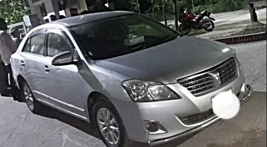 ঢাকার সড়কে চলন্ত প্রাইভেটকার ছিনতাইয়ের অভিযোগ