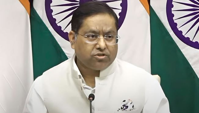 অনুকূল পরিবেশে বাংলাদেশের সঙ্গে সব বিষয়ে কাজ করতে প্রস্তুত ভারত: রণধীর জয়সওয়াল