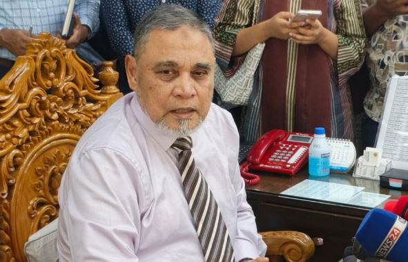 নির্বাচনের তারিখ নিয়ে কথা হয়নি, প্রস্তুতি জানতে চেয়েছেন প্রধান উপদেষ্টা: সিইসি