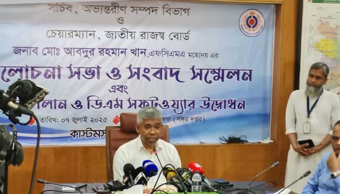 এনবিআর আন্দোলনে ‘সীমা লঙ্ঘনকারীদের ভিন্নভাবে’ দেখার বার্তা চেয়ারম্যানের