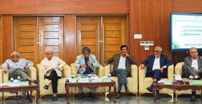 জুলাই মাসেই সনদ চূড়ান্তের লক্ষ্য ঐকমত্য কমিশনের