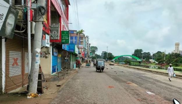 কারফিউয়ে থমথমে গোপালগঞ্জ, ১৪ জন আটক