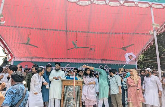 অযোগ্যতা, অব্যবস্থাপনার ক্ল্যাসিক এক্সাম্পল স্বাস্থ্য উপদেষ্টা: হাসনাত আবদুল্লাহ