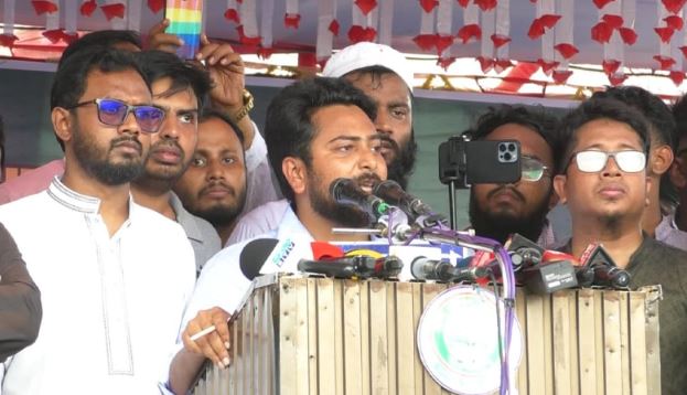 গণঅভ্যুত্থান না হলে নির্বাচনের স্বপ্ন দেখতে পারতেন না: নাহিদ ইসলাম