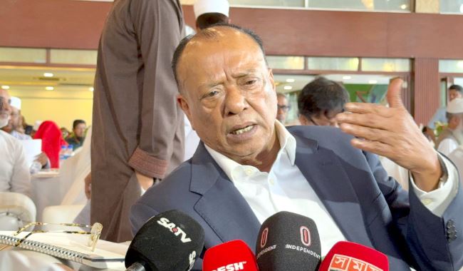 খালেদা জিয়া নির্বাচন করবেন, জানালেন আবদুল আউয়াল মিন্টু