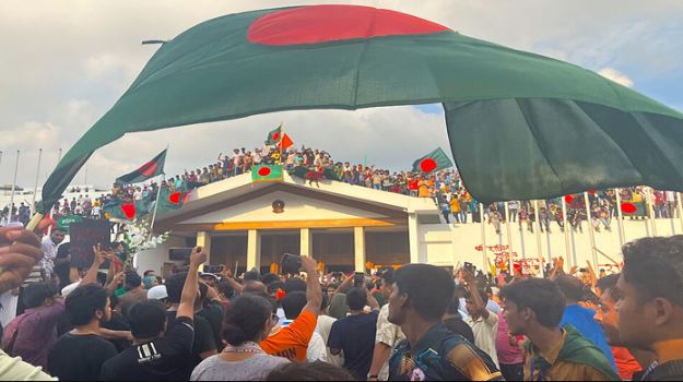 জুলাই ঘোষণাপত্রের খসড়া: চব্বিশের অভ্যুত্থানের রাষ্ট্রীয় ও সাংবিধানিক স্বীকৃতির অঙ্গীকার