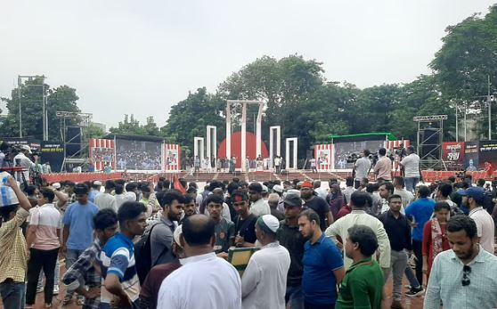 ‘নতুন বাংলাদেশের ইশতেহার’ ঘোষণায় এনসিপির সমাবেশ মঞ্চ প্রস্তুত