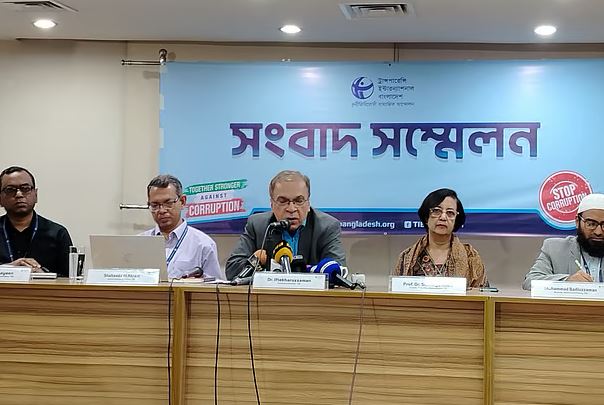 রাজনৈতিক সংকট ঘনীভূত হওয়ার ঝুঁকি থেকে যাচ্ছে: টিআইবি