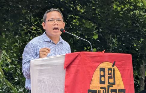 অন্তর্বর্তী সরকারের সঙ্গে শেখ হাসিনা ও আগের সরকারের কোনো পার্থক্য নেই: মাইকেল চাকমা