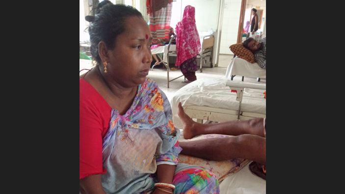 কাজে না যাওয়ায় ঘরে ঢুকে হামলার অভিযোগ যুবলীগ নেতার বিরুদ্ধে