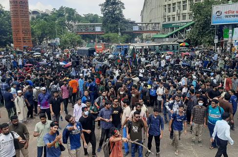 লং মার্চ টু ঢাকা: শাহবাগে আজও প্রকৌশলের শিক্ষার্থীদের অবরোধ