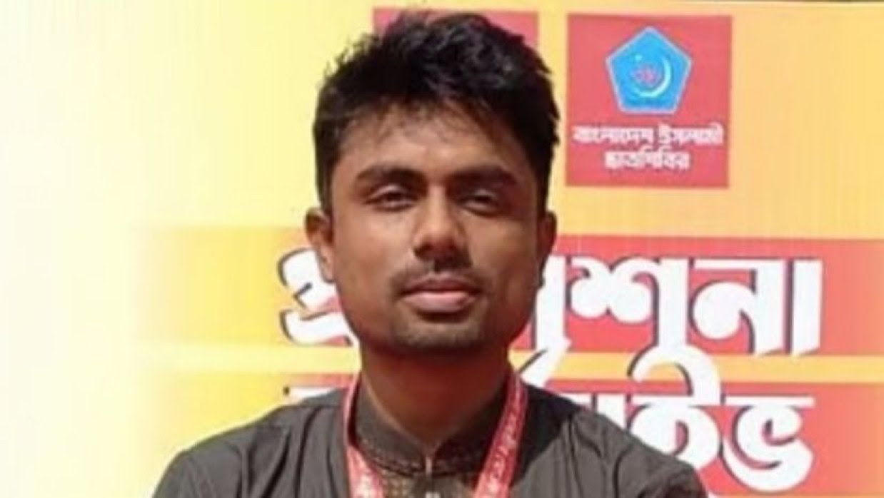 ‘তছনছ’ মন্তব্যে বিতর্কের পর ব্যাখ্যা দিলেন জাবি শিবির সেক্রেটারি মোস্তাফিজুর