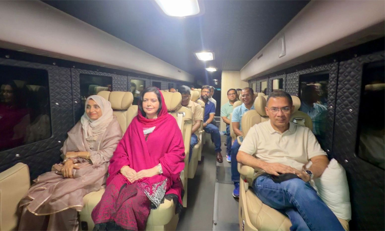 দুই দশক পর বগুড়ার পথে তারেক রহমান