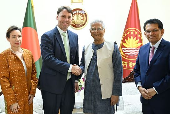 যুক্তরাষ্ট্র থেকে আমদানি বাড়াতে প্রস্তুত বাংলাদেশ: প্রধান উপদেষ্টা