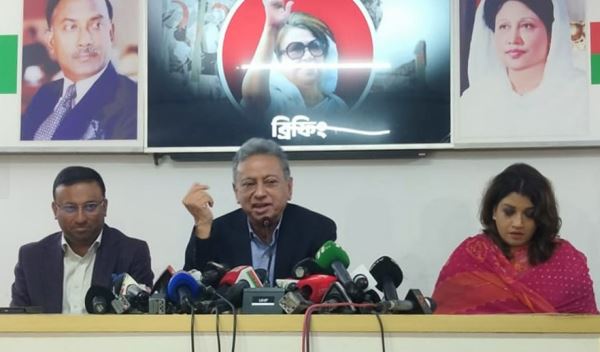 আ.লীগ নেতার সঙ্গে কূটনীতিকদের সাক্ষাৎ নিয়ে বিএনপির মাথা ব্যথা নেই: আমীর খসরু