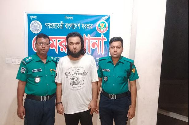 ‘৭ মাস ধরে নারীকে বাসায় আটকে ধর্ষণ করছিলেন গায়ক নোবেল’