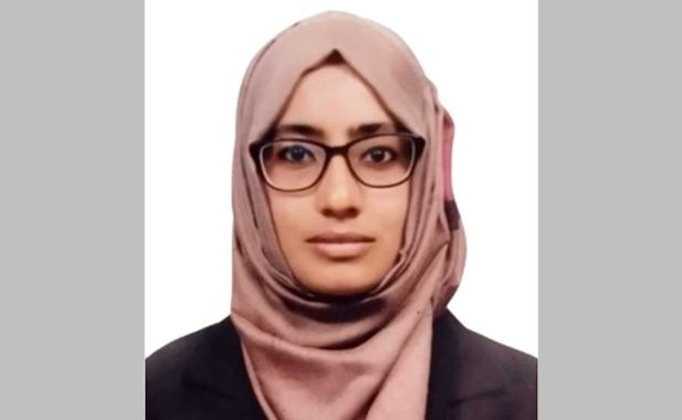 প্রধান উপদেষ্টাকে নিয়ে পোস্ট, এবার চাকরিচ্যুত হলেন সেই ঊর্মি