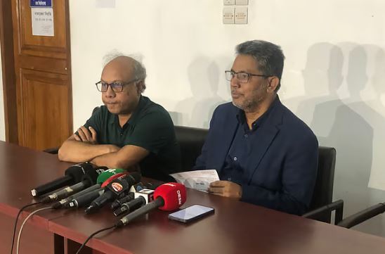 ছাত্রীকে ‘গণধর্ষণের’ হুমকির ঘটনা তদন্তে দুটি কমিটি করেছে ঢাবি প্রশাসন
