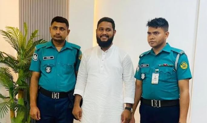 ছাত্র জোটের কর্মসূচিতে নারীকে লাথি মেরে বহিষ্কৃত জামায়াতের কর্মী আকাশের জামিন