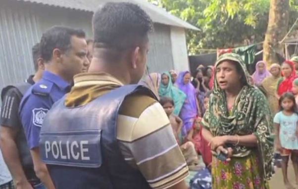 আধিপত্য বিস্তারের জেরে নরসিংদীতে গৃহবধূকে গুলি করে হত্যা