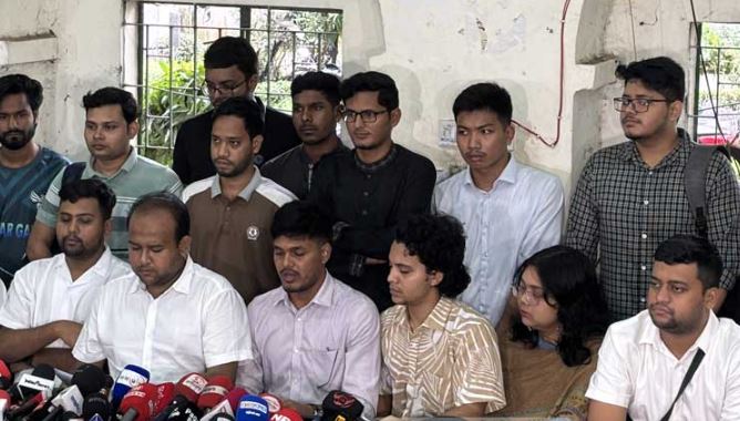 ডাকসু: প্রশাসনের জবাবে ‘অভিযোগ এড়ানোর কৌশল’ দেখছে ছাত্রদল