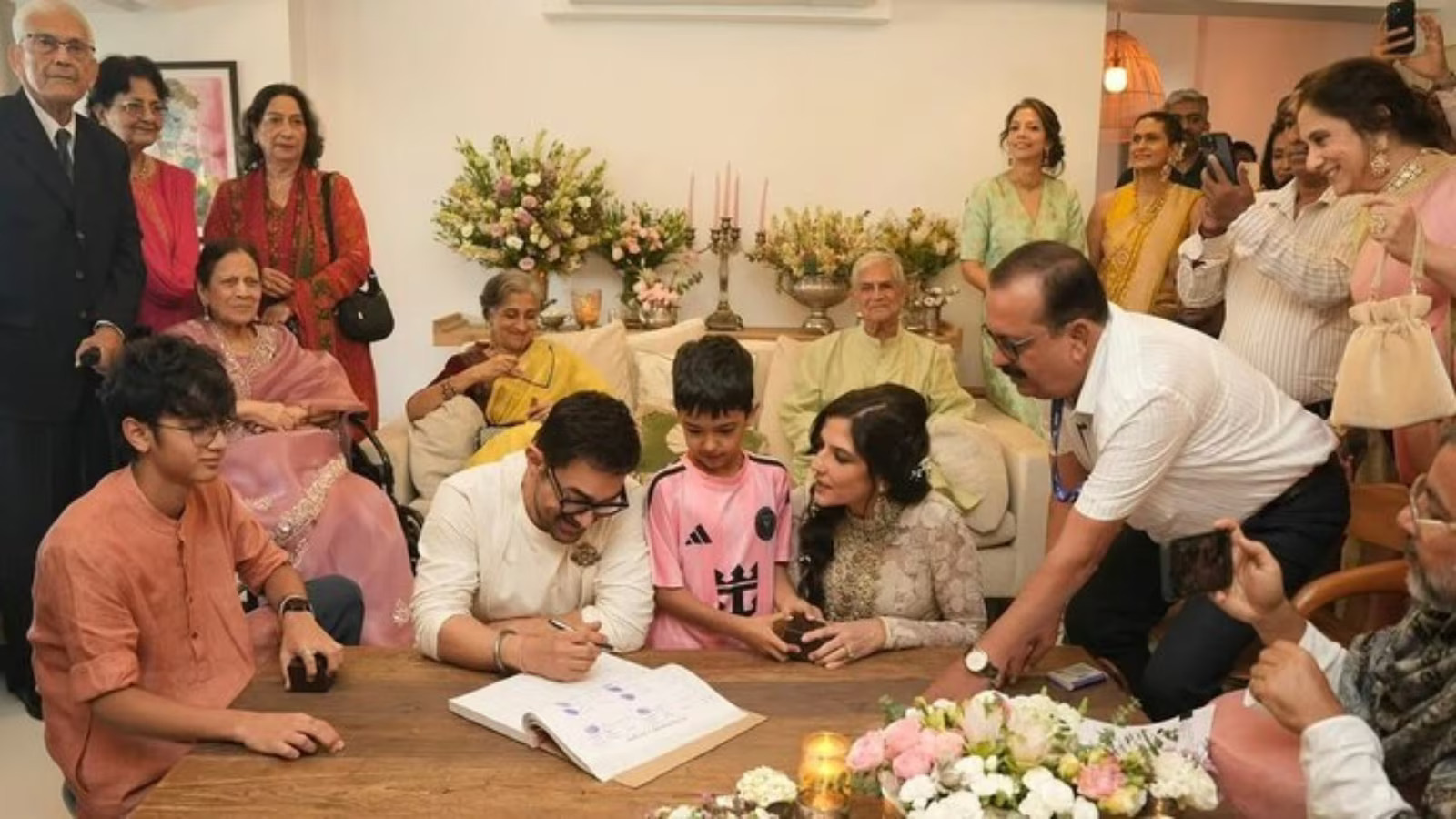 তৃতীয় বিয়ে সারলেন আমির খান