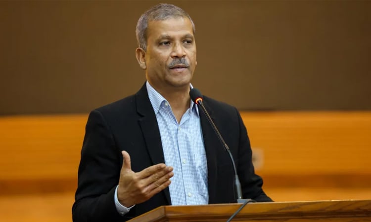 ৩-৪ কার্যদিবসের মধ্যে গণভোট আইন করা হবে: আইন উপদেষ্টা