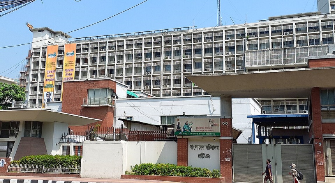 রোববার থেকে সচিবালয়ে নিষিদ্ধ একবার ব্যবহার্য প্লাস্টিক