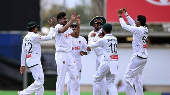 অস্ট্রেলিয়ার মাটিতে ইতিহাস গড়ল বাংলাদেশ, ৯ উইকেটে টেস্ট জয়