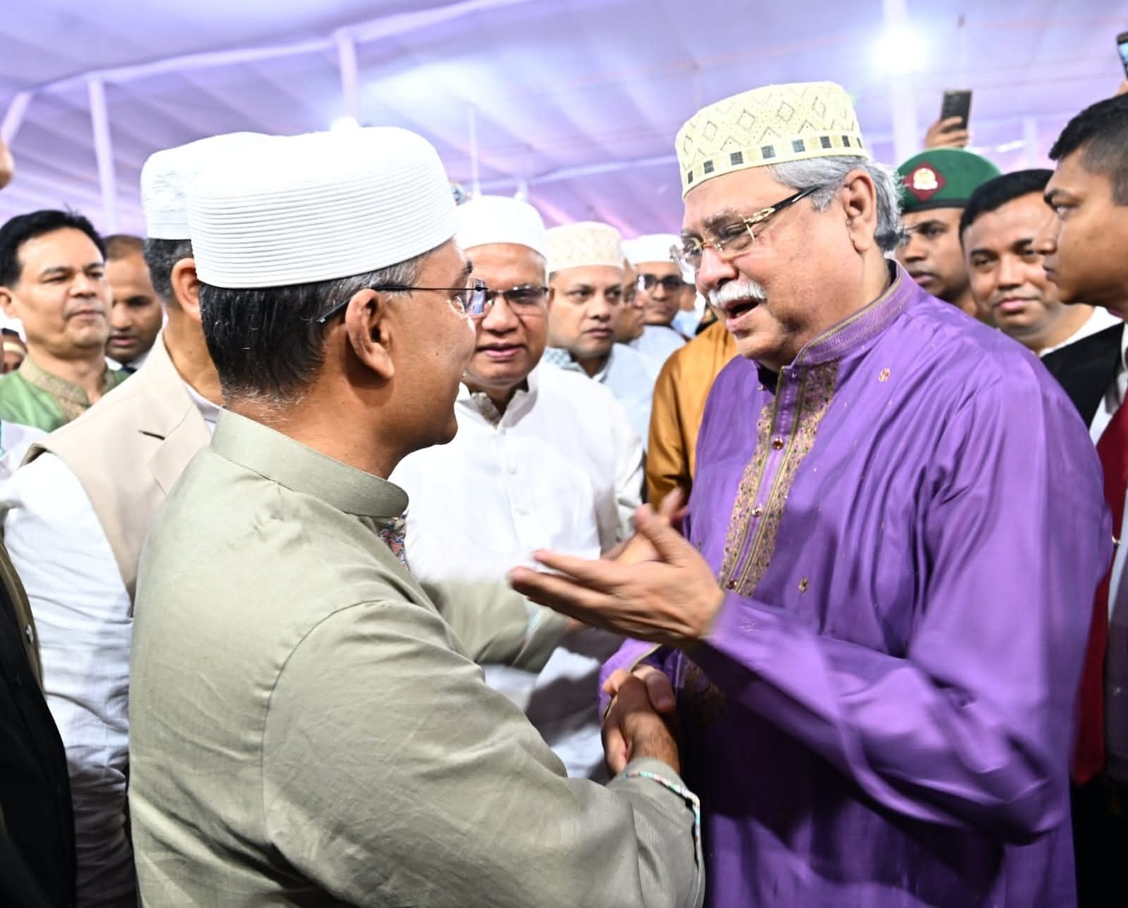 জাতীয় ঈদগাহে একসঙ্গে নামাজ আদায় করেছেন রাষ্ট্রপতি ও প্রধানমন্ত্রী