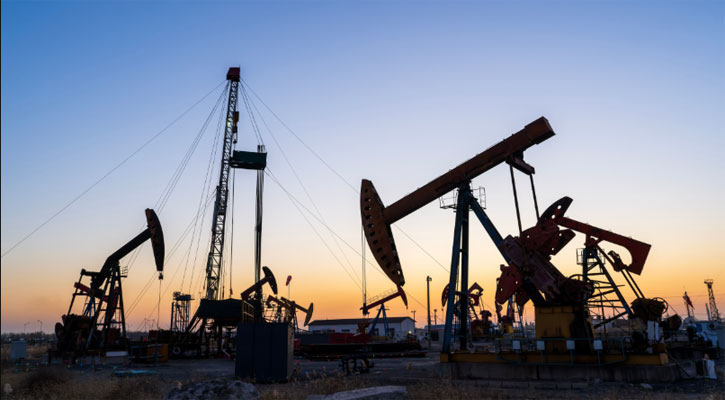 মে মাসেই ১৫০ ডলার ছাড়াতে পারে তেলের দাম