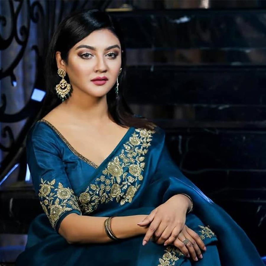 রোনালদোকে খুব ভালো লাগে, কিন্তু মুশকিল হচ্ছে মেসিকেও ভালো লাগে: জয়া
