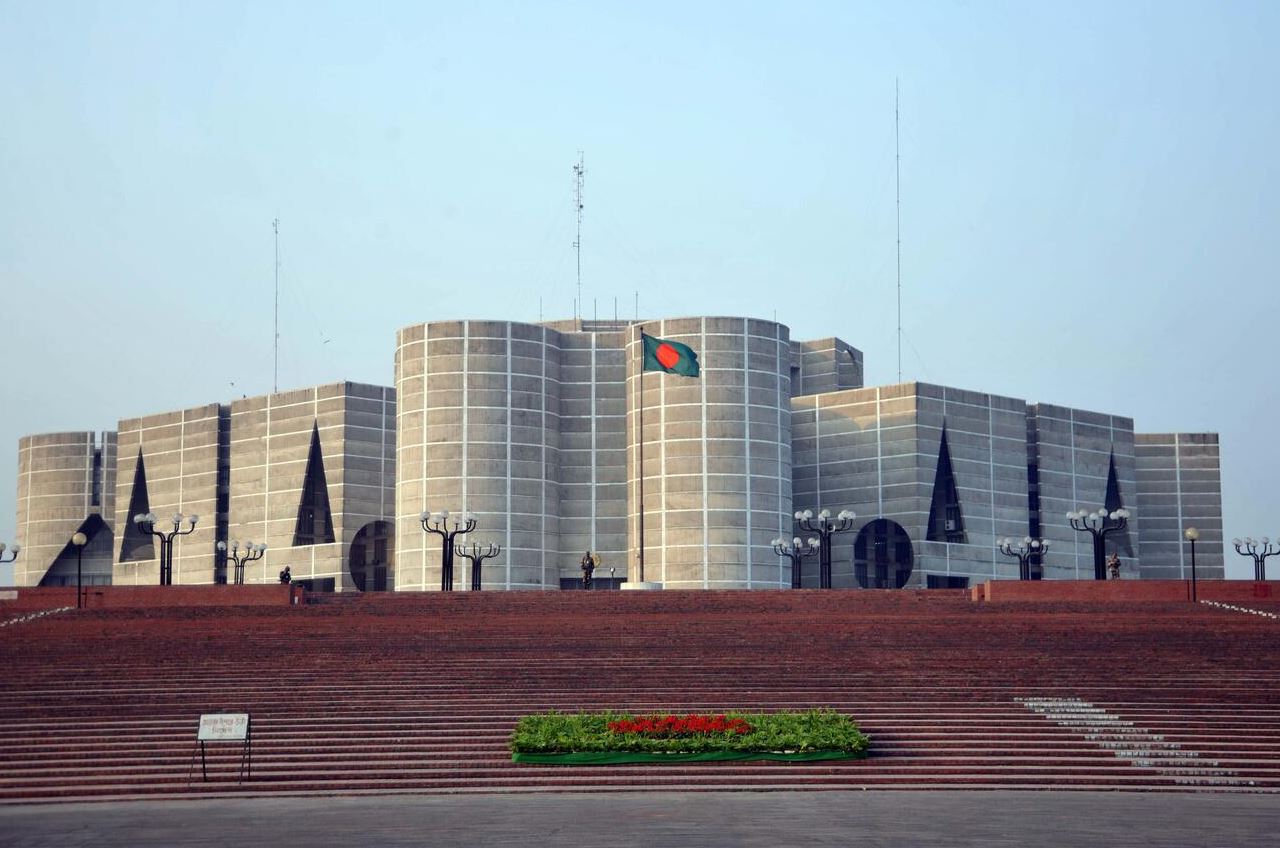 সংসদে কেনাকাটার দুর্নীতি তদন্তে ৫ সদস্যের কমিটি