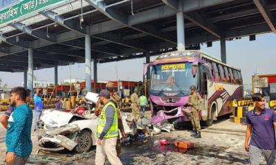 এক্সপ্রেসওয়ে দুর্ঘটনা: চালক আটক, লাইসেন্স নবায়ন ছিল না