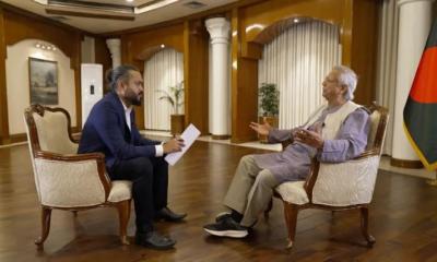 একটা পলাতক দল দেশকে আনসেটেল করার চেষ্টা করছে