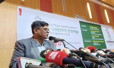 আমরা কোনো সাংবাদিকের চাকরি খাচ্ছিও না, দিচ্ছিও না: শফিকুল আলম