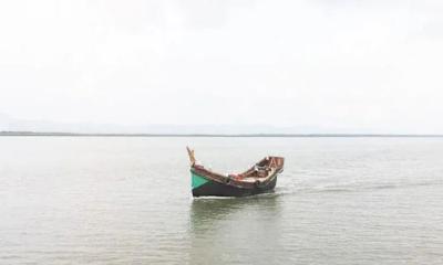 ফের ৩ বাংলাদেশি জেলেকে ধরে নিয়ে গেছে আরাকান আর্মি
