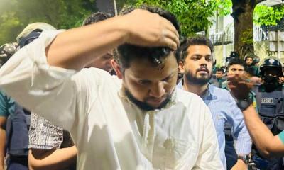 বোতলকাণ্ড প্রসঙ্গে উপদেষ্টা মাহফুজ বললেন, ‘যারা করেছে ভুল করেছে’