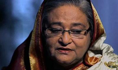 সংবাদপত্রে বিজ্ঞপ্তি দিয়ে শেখ হাসিনাকে ট্রাইব্যুনালে হাজির হওয়ার নির্দেশ